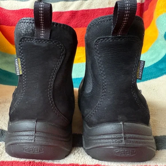 Keen Black Winter Boots - Picture 2 of 14